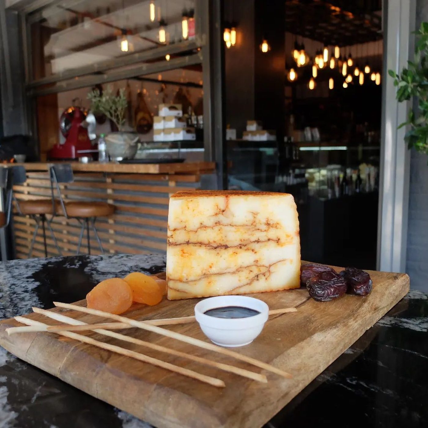 wine bars in Athens 19