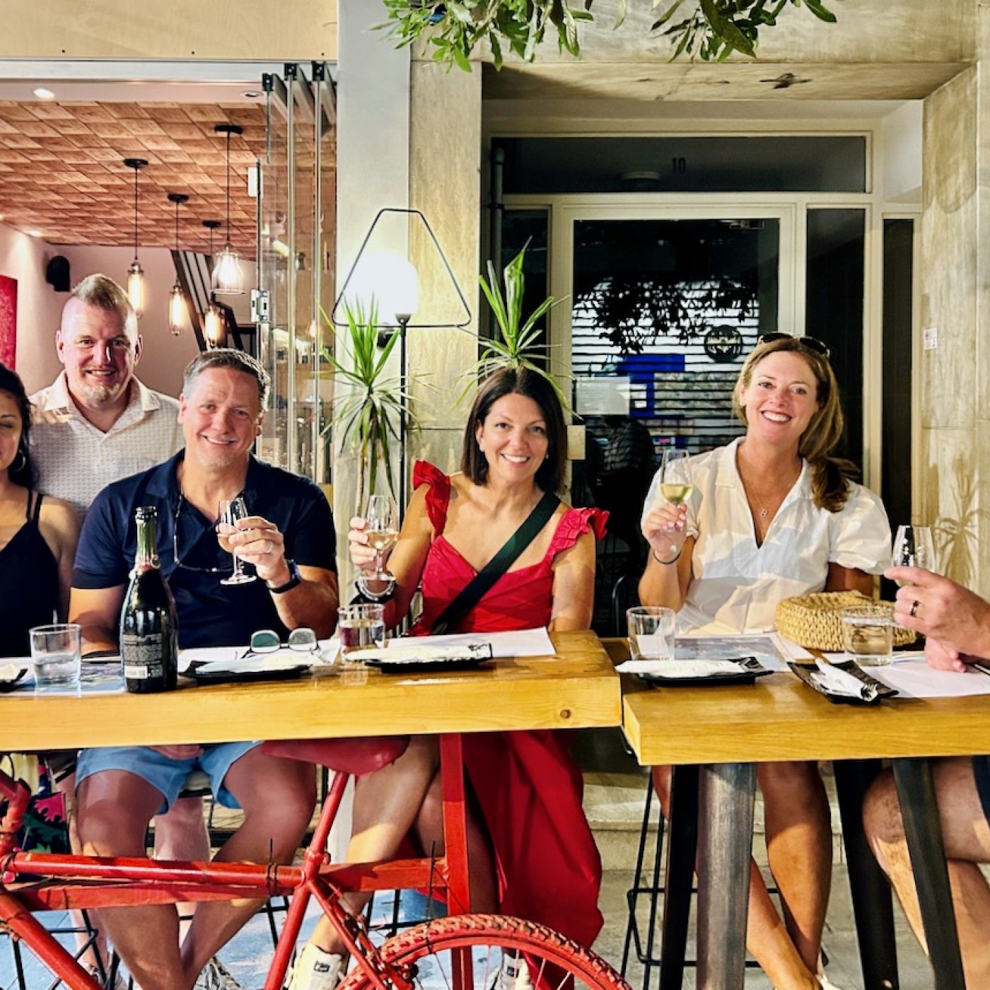 wine bars in Athens 6